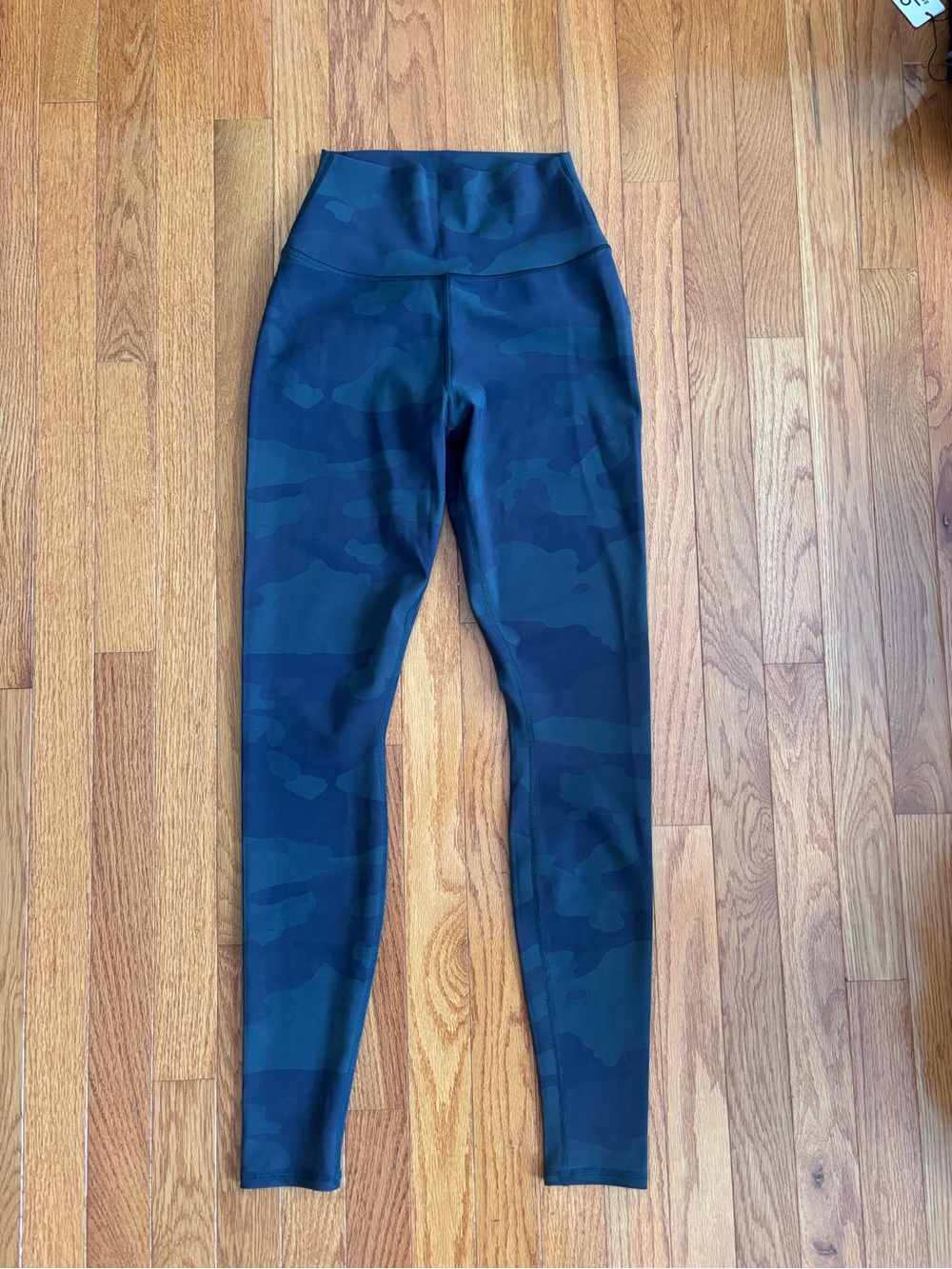 ALO Yoga Camo Leggings - Dark Green/Black